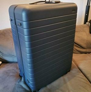 Alex eagle away luggage